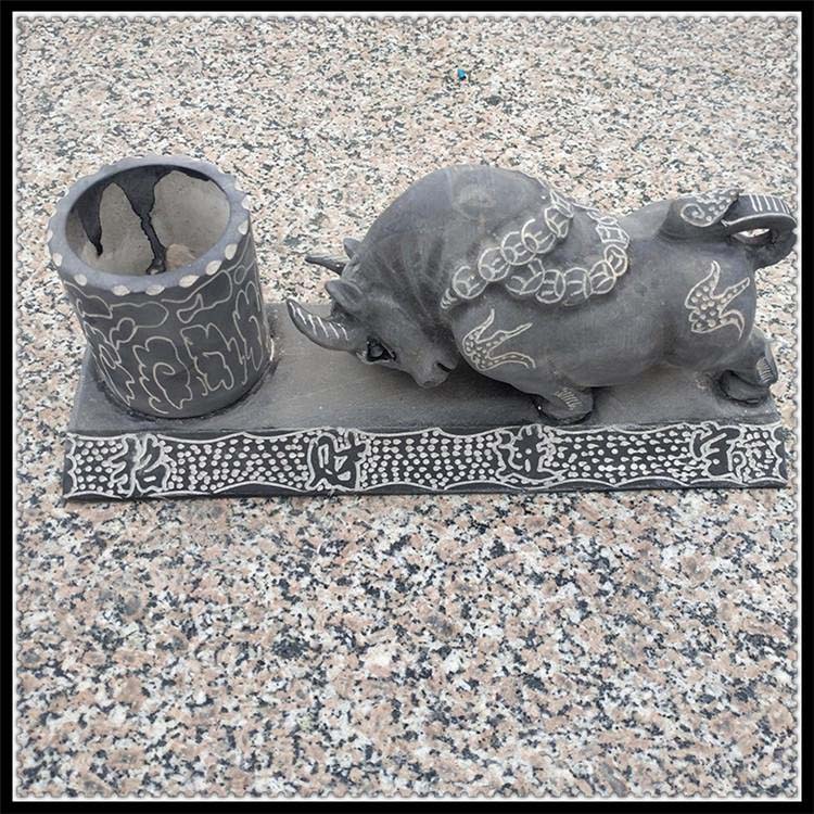 动物石雕