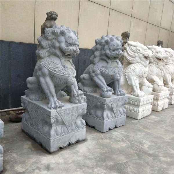 动物石雕