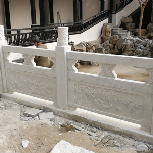 石栏杆