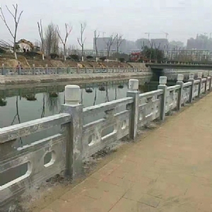 石栏杆